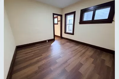 2022 W Keefe Ave #2022A, Milwaukee, WI 53206 - Photo 9