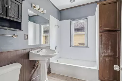 4722 W Garfield Ave, Milwaukee, WI 53208 - Photo 17