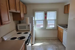 1443 S 86th St, West Allis, WI 53214 - Photo 3