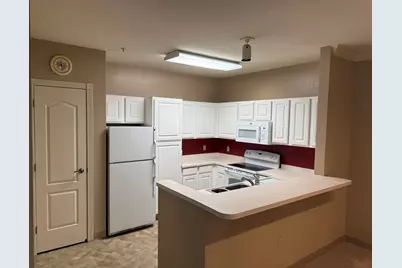 2740  Northview Rd #104, Waukesha, WI 53188 - Photo 7
