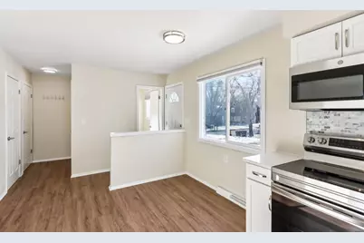 12305 W Diane Dr #12307, Wauwatosa, WI 53226 - Photo 9