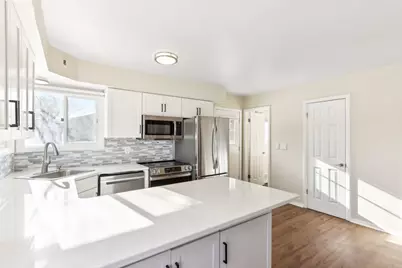 12305 W Diane Dr #12307, Wauwatosa, WI 53226 - Photo 13