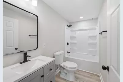 2935 N 28th St #2937, Milwaukee, WI 53210 - Photo 11