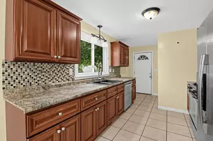 2605 James Blvd, Racine, WI 53403 - Photo 3