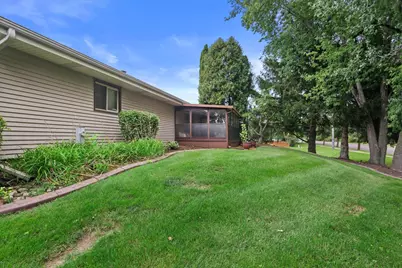 W156N10640  Cobbler Ln, Germantown, WI 53022 - Photo 29