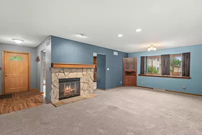 W156N10640  Cobbler Ln, Germantown, WI 53022 - Photo 7