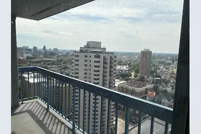 1660 N Prospect Ave #2304, Milwaukee, WI 53202 - Photo 11