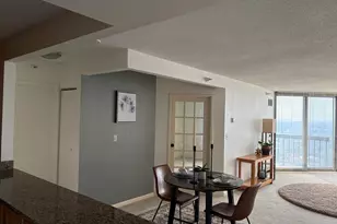 1660 N Prospect Ave, Milwaukee, WI 53202 - Photo 3