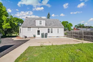 7410 N Teutonia Ave, Milwaukee, WI 53209 - Photo 23