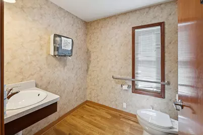 7410 N Teutonia Ave, Milwaukee, WI 53209 - Photo 15