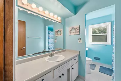 W53N849  Castle Ct, Cedarburg, WI 53012 - Photo 15
