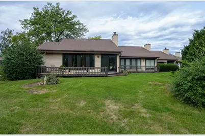 230 E Drexel Ave, Oak Creek, WI 53154 - Photo 9