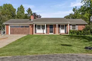 709 Krueger Ct, Onalaska, WI 54650 - Photo 1