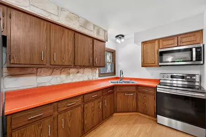 3560 S Oakdale Dr, New Berlin, WI 53151 - Photo 11