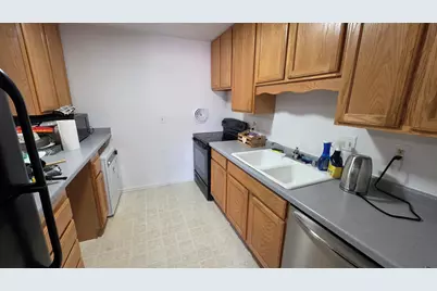 139  Heidel Rd #7, Thiensville, WI 53092 - Photo 7