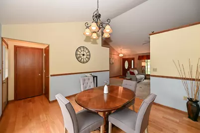 9358 S 33rd St, Franklin, WI 53132 - Photo 13