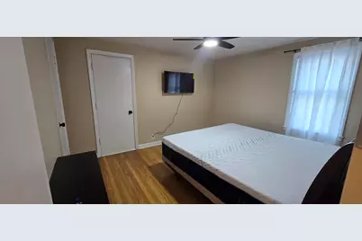 1825 S 52nd St, West Milwaukee, WI 53214 - Photo 7