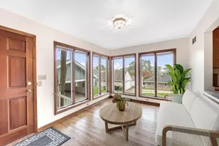 250 N 115th St, Wauwatosa, WI 53226 - Photo 9