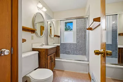3923 N 78th St, Milwaukee, WI 53222 - Photo 11
