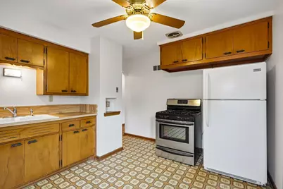 3923 N 78th St, Milwaukee, WI 53222 - Photo 5