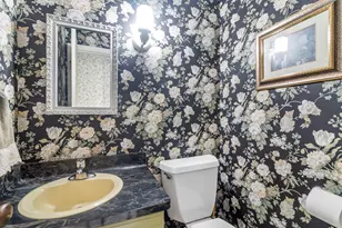 111 N Griffin St, Elkhorn, WI 53121 - Photo 15