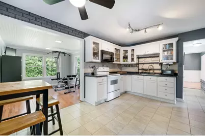 2785  Lilly Rd, Brookfield, WI 53005 - Photo 9