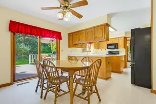 W2254 Kniep Rd, Spring Prairie, WI 53121 - Photo 17
