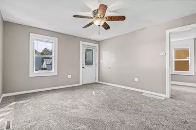 421  Caledonia St, La Crosse, WI 54603 - Photo 3