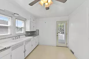 3049 S 45th St, Milwaukee, WI 53219 - Photo 31
