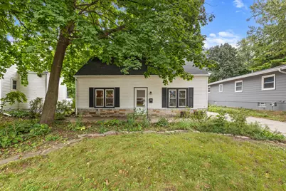1110 S 123rd St, West Allis, WI 53214 - Photo 1