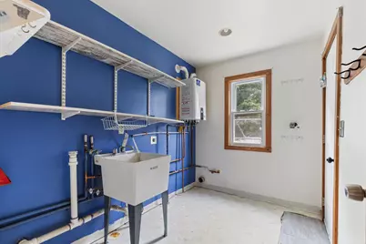 1110 S 123rd St, West Allis, WI 53214 - Photo 3