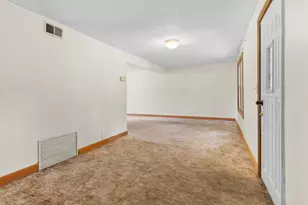 1110 S 123rd St, West Allis, WI 53214 - Photo 11