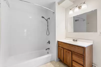 1110 S 123rd St, West Allis, WI 53214 - Photo 5