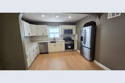 1823 S 52nd St, West Milwaukee, WI 53214 - Photo 1
