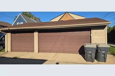 1823 S 52nd St, West Milwaukee, WI 53214 - Photo 11