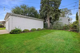 2317 Gillen St, Racine, WI 53403 - Photo 25