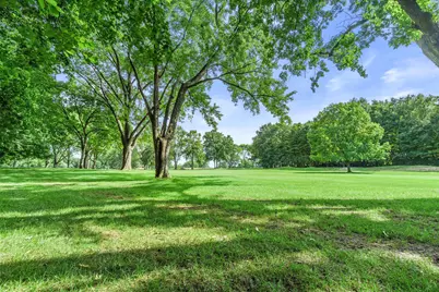 N80W13423  River Park Dr, Menomonee Falls, WI 53051 - Photo 5