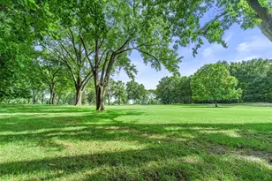 N80W13423 River Park Dr, Menomonee Falls, WI 53051 - Photo 5