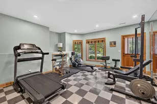 W213N5230 Golfview Dr, Menomonee Falls, WI 53051 - Photo 39