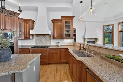 W213N5230  Golfview Dr, Menomonee Falls, WI 53051 - Photo 11