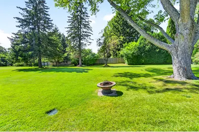 3523 W Pelican Ln, Brown Deer, WI 53209 - Photo 17
