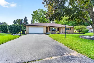 3523 W Pelican Ln, Brown Deer, WI 53209 - Photo 19