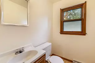 W213N10189 Beech Dr, Germantown, WI 53017 - Photo 19