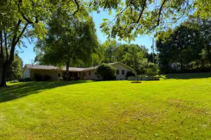 W240N4035 Swan Rd, Pewaukee, WI 53072 - Photo 3