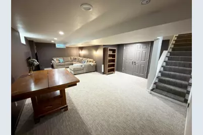 W240N4035  Swan Rd, Pewaukee, WI 53072 - Photo 25