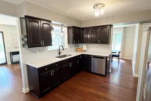 W240N4035 Swan Rd, Pewaukee, WI 53072 - Photo 11
