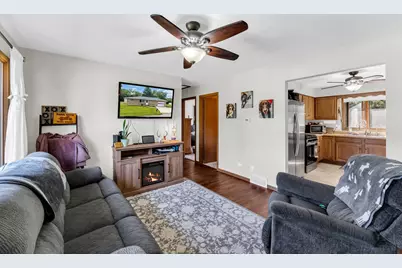 N2443  Giles Dr, Bloomfield, WI 53105 - Photo 7