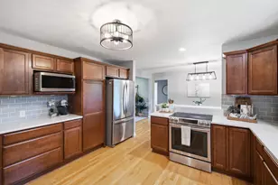 W154N8216 Valley View Dr, Menomonee Falls, WI 53051 - Photo 5