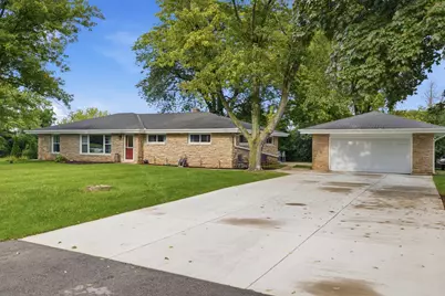 W154N8216  Valley View Dr, Menomonee Falls, WI 53051 - Photo 27
