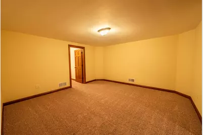 260  Glacial Dr, Slinger, WI 53086 - Photo 83